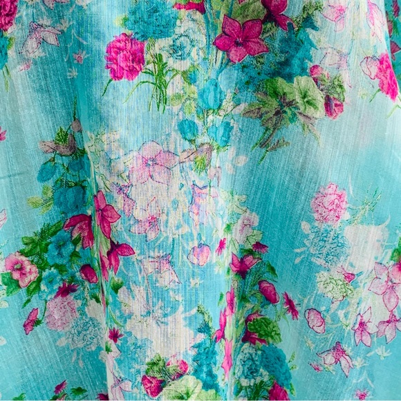 Floral sheer Poncho with Scarf - Picture 5 of 8